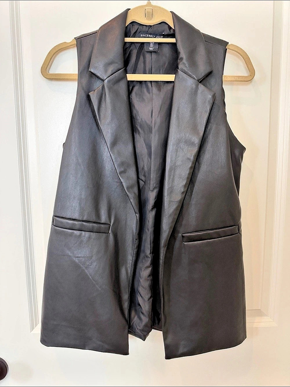 Sincerely Jules Black Faux Leather Vest Size XS Like New